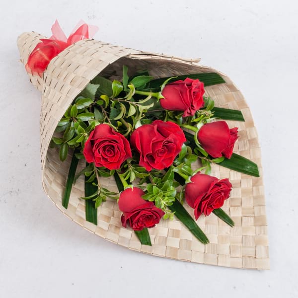 6 Premium Red Roses