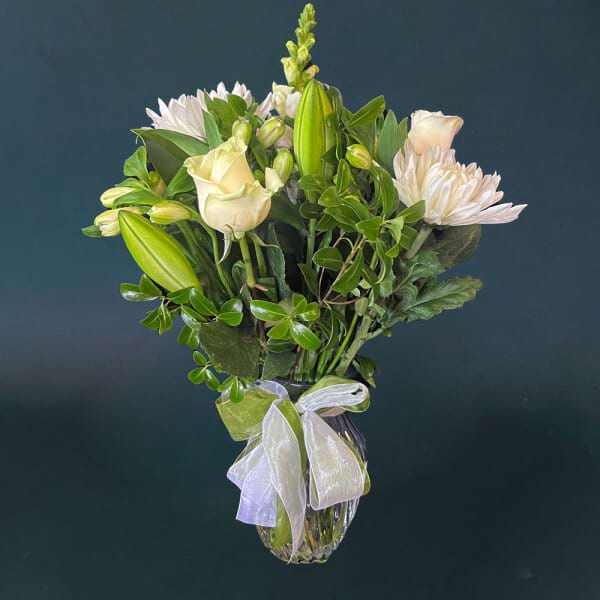 Standard size in vase