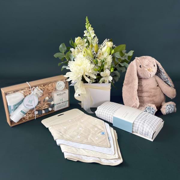 Deluxe Baby Hamper